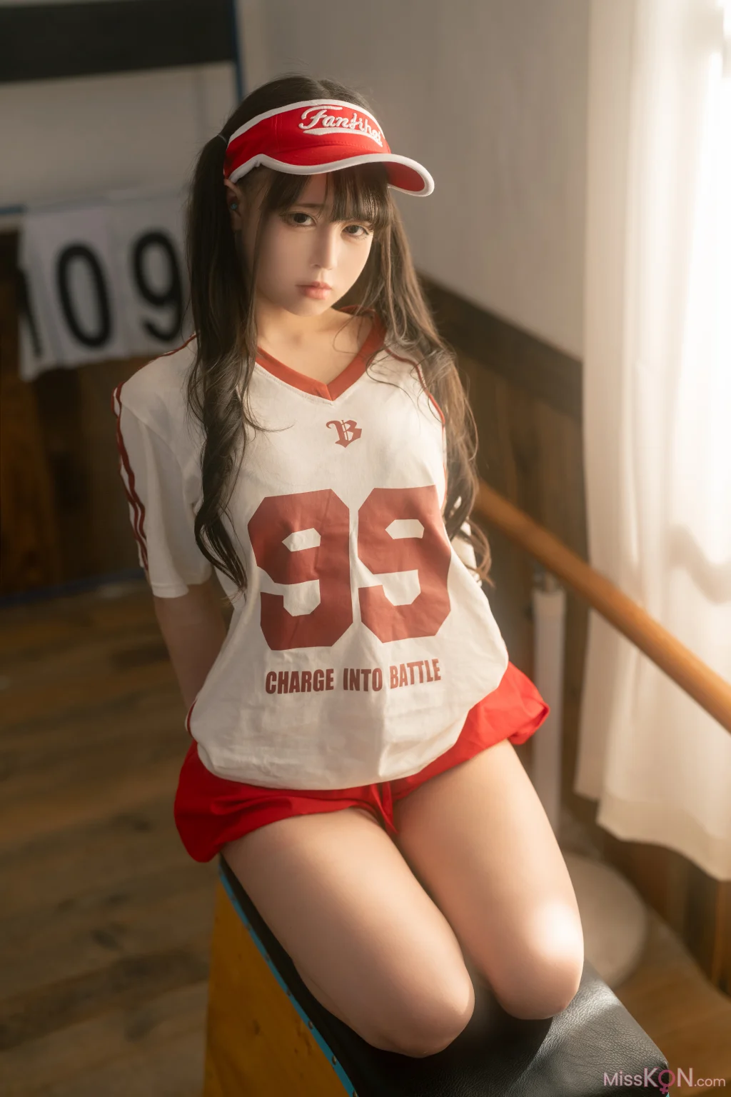 Coser@铁手叫兽: 饱饱 运动服 (37 photos)