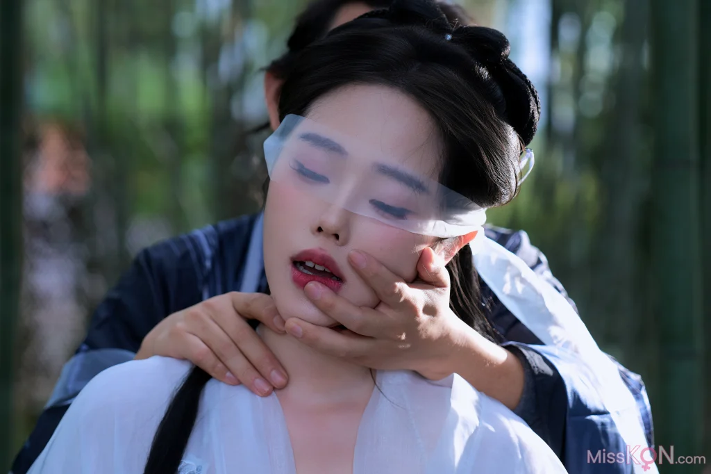 Coser@钛合金TiTi: 小龙女 (106 photos + 1 video)