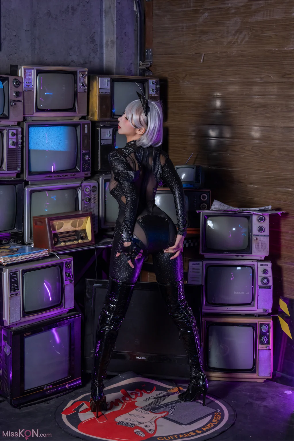 Coser@云溪溪 (Yunx1x1): 猫影 (90 photos + 1 video)