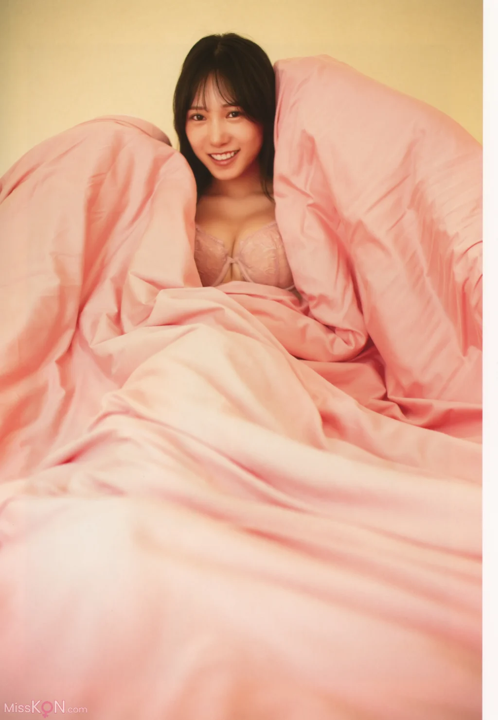 [JP] Yokono Sumire (横野すみれ): フォトブック Sumire Graph #6 (85 photos)