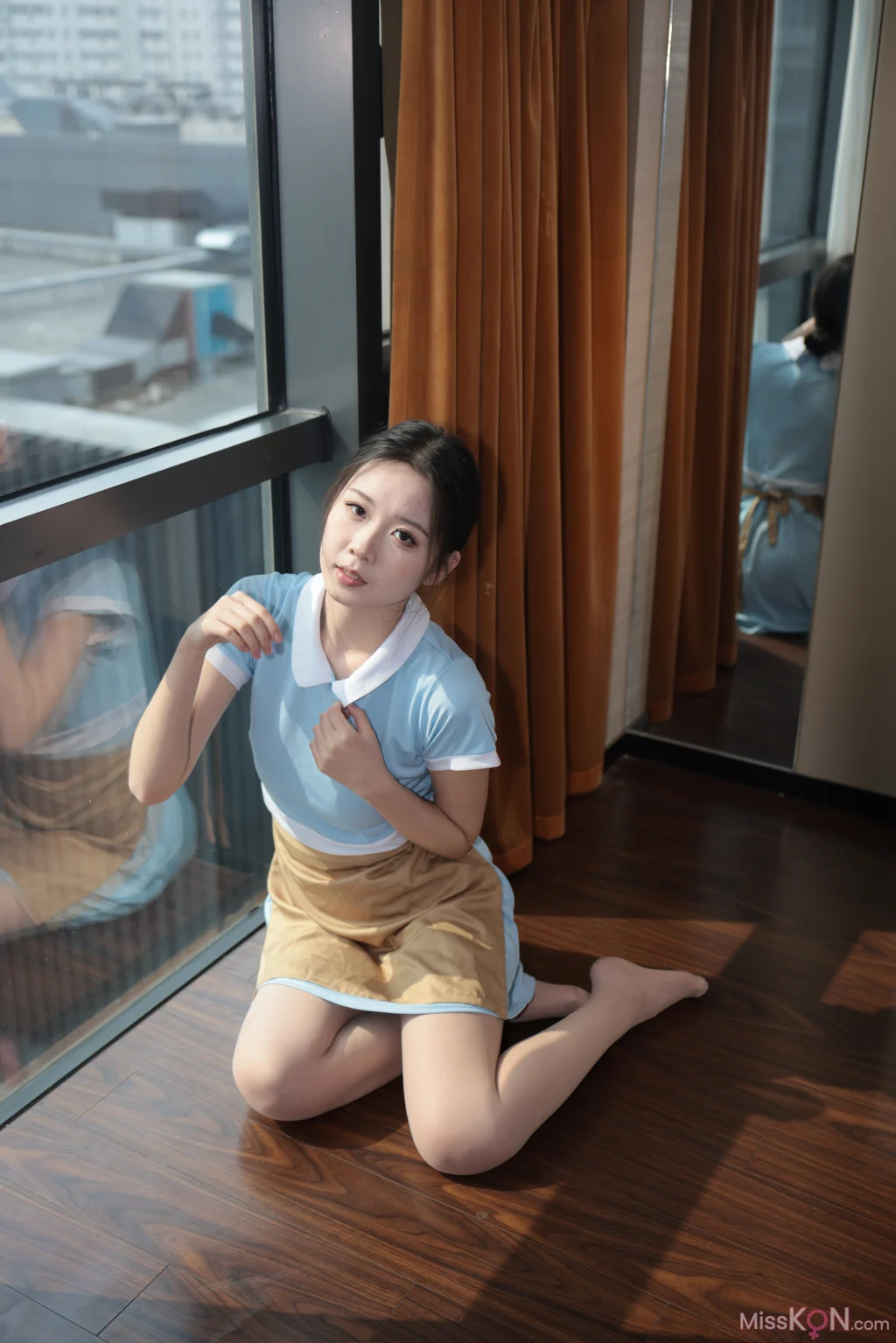 [Private Photoshoot] 仙草: 好利来制服 (524 photos)