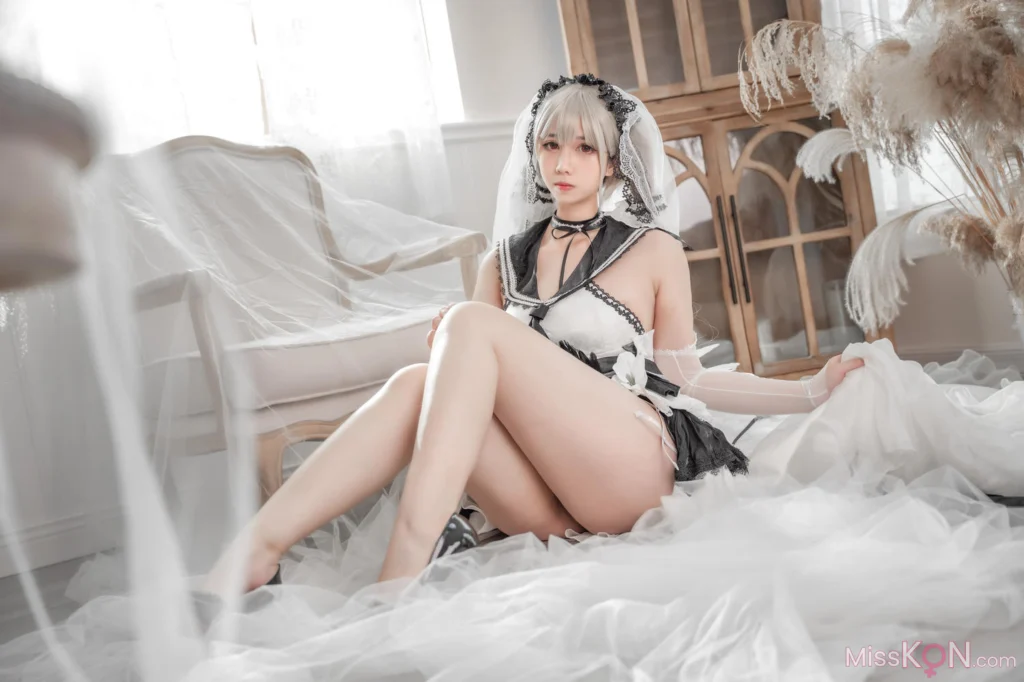 Coser@魅瞳Meroko: 可畏 梳妆的 大小姐 (41 photos)