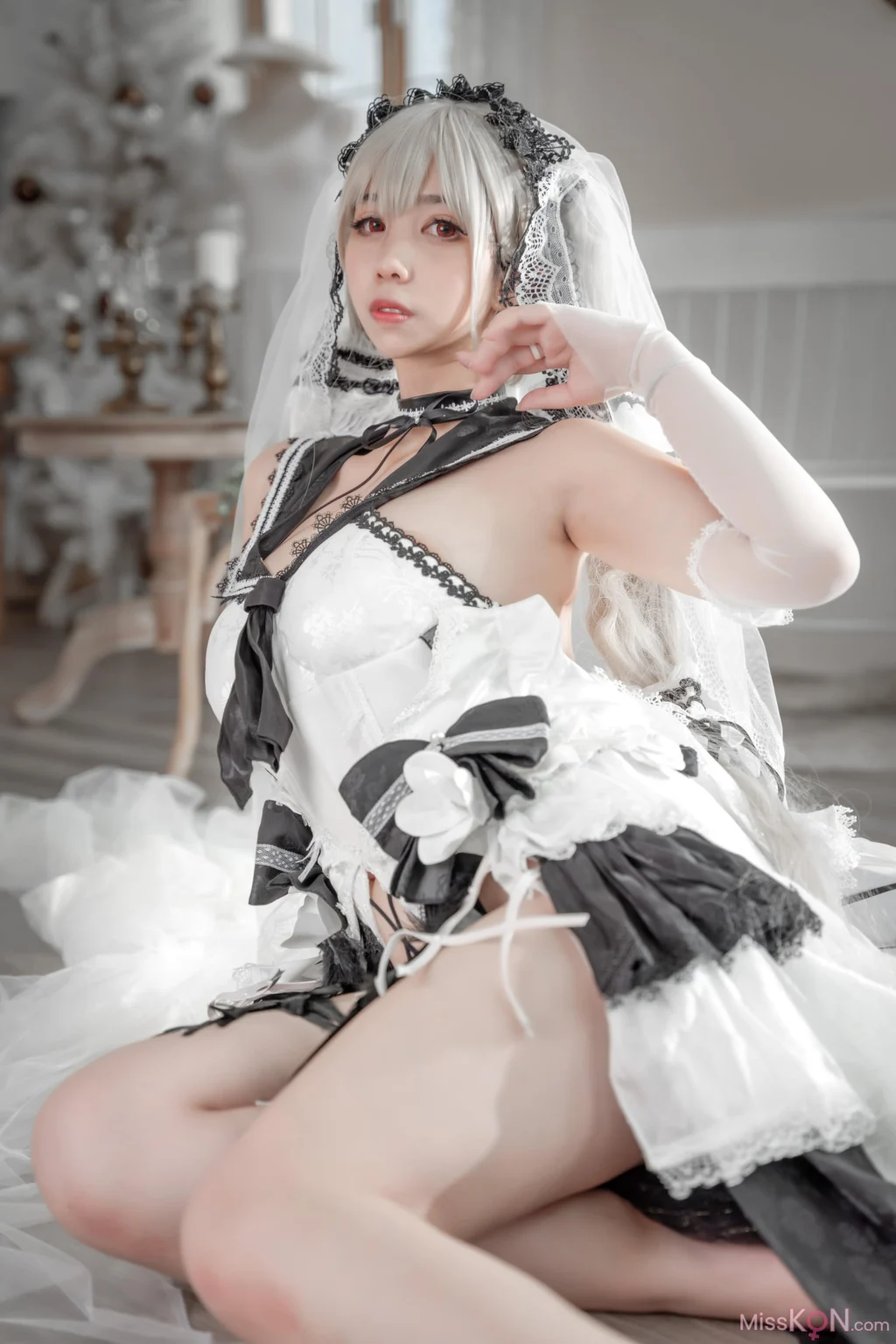 Coser@魅瞳Meroko: 可畏 梳妆的 大小姐 (41 photos)