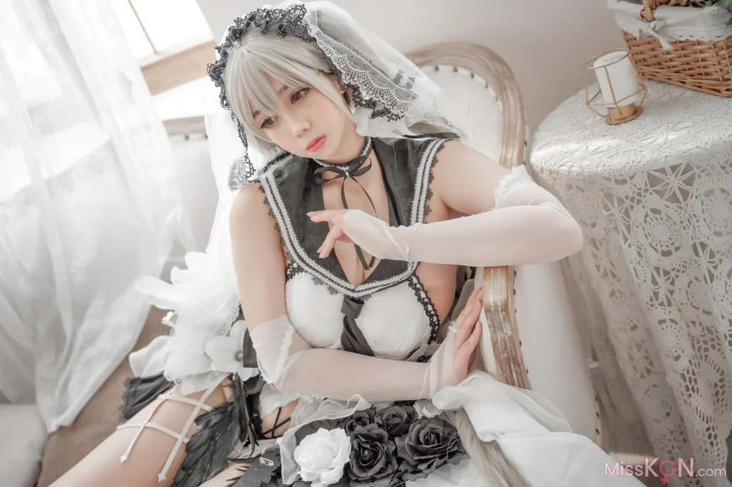 Coser@魅瞳Meroko: 可畏 梳妆的 大小姐 (41 photos)