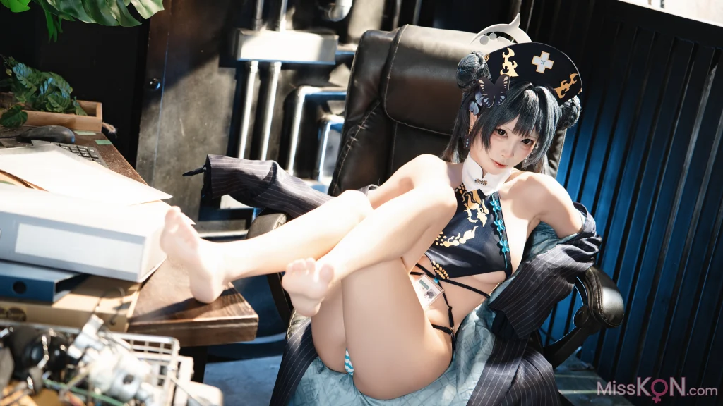 Coser@三無人型: 蔚蓝档案 妃咲 (72 photos)