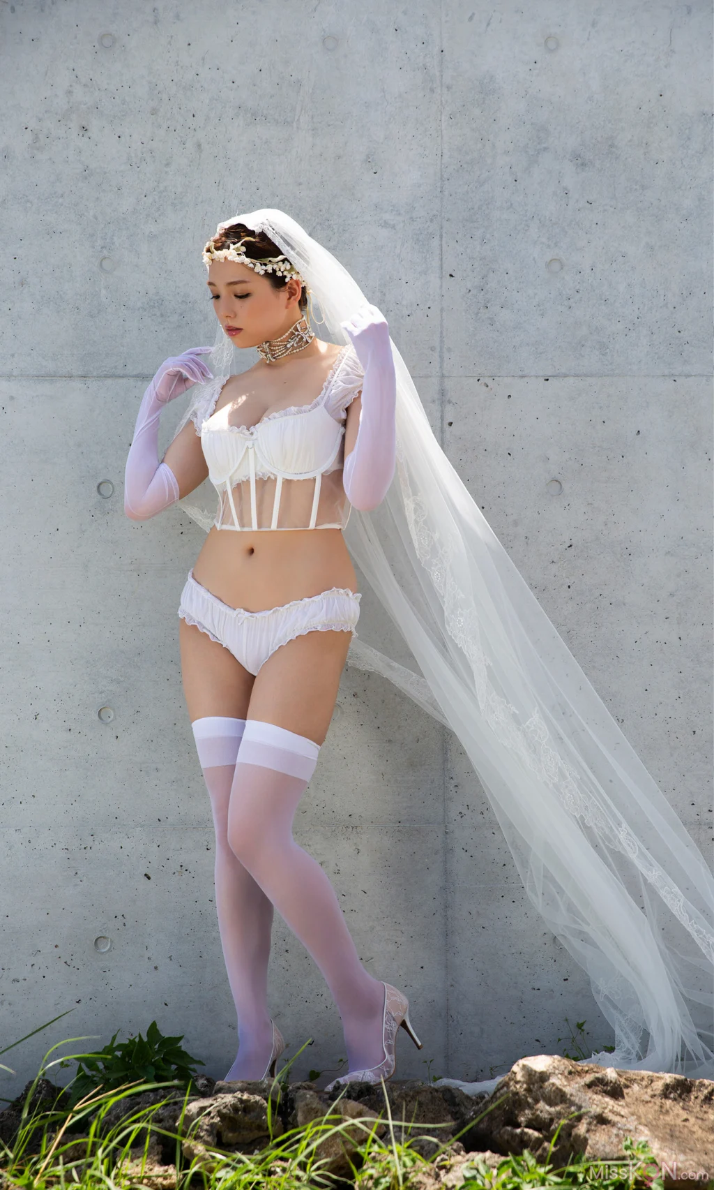 [JP] Ai Shinozaki (篠崎愛): 【デジタル限定 週プレ PHOTO BOOK】セレクト写真集「バラエティHコスプレ」 (46 photos + 1 video) – Page 2