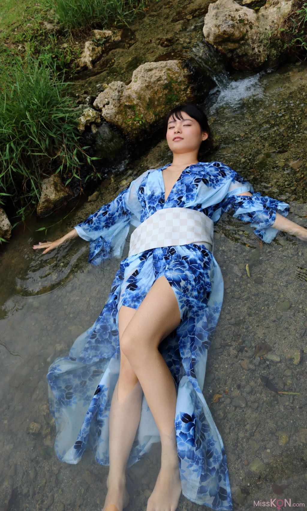 [JP] Mizuki Hoshina (星名美津紀): 【デジタル限定 週プレ PHOTO BOOK】 「濡れて、大人になって…」 (75 photos)