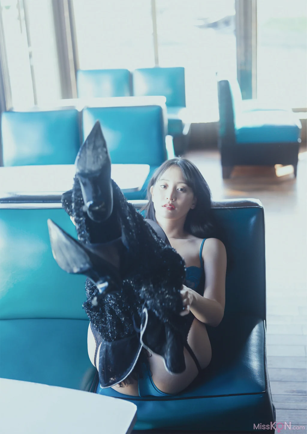 [JP] Nagao Mariya (永尾まりや): 「黄昏ハーバーライト」 GIRLS graph. デジタル写真集 (74 photos)