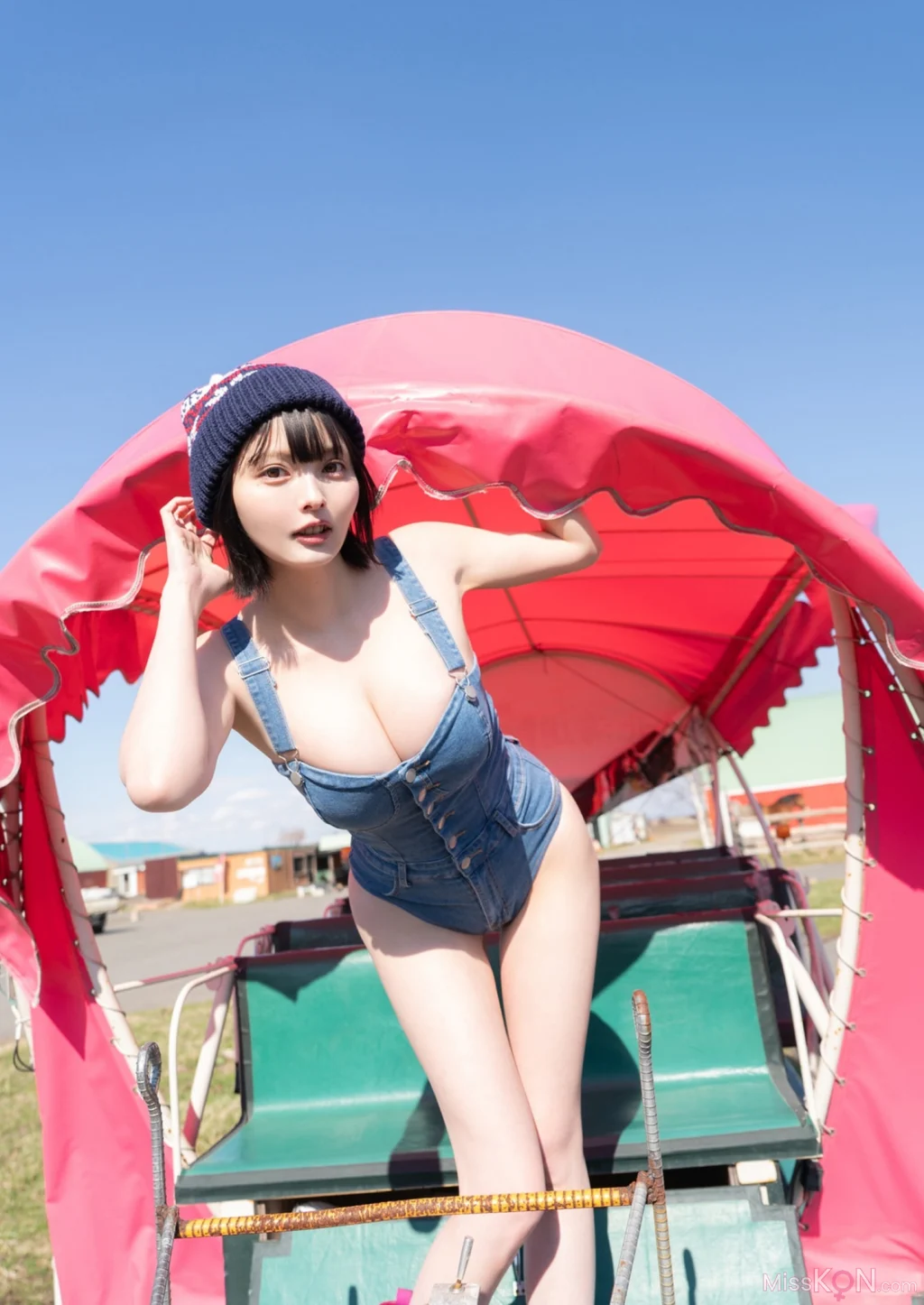 [JP] Suzura (すずら): 【デジタル限定 YJ PHOTO BOOK】 「北から来た、大優勝ヒロイン」 (55 photos) – Page 2