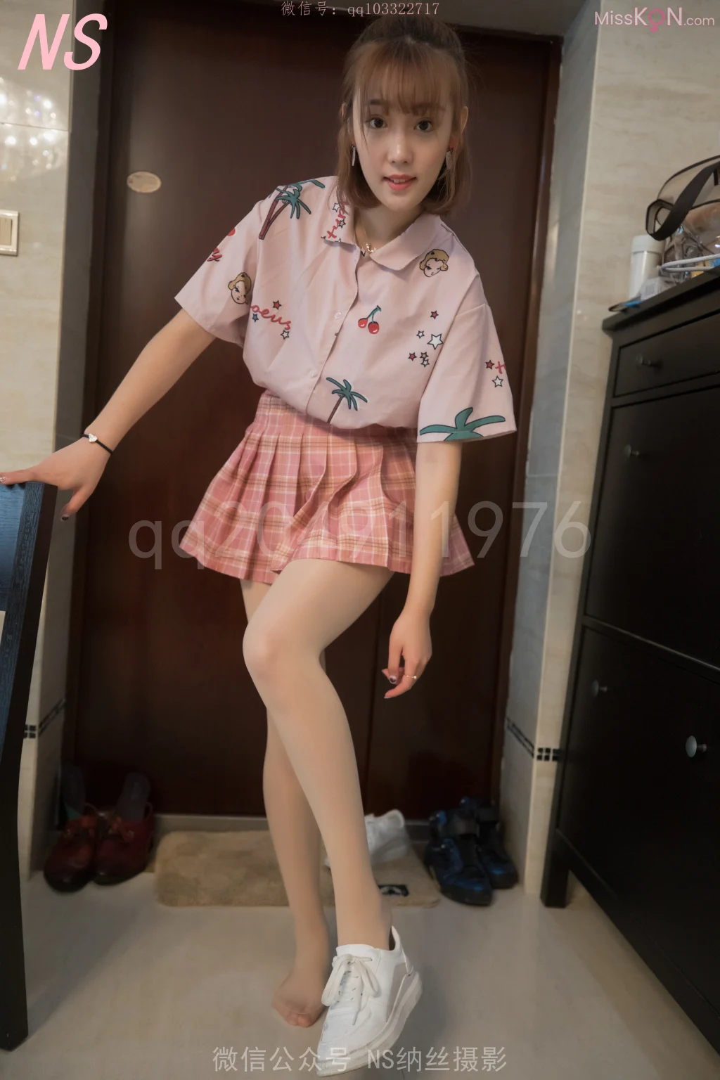 [NS纳丝摄影] No.168: 琴子 来我家里啦 丝袜好特殊的 (117 photos + 1 video) – Page 2