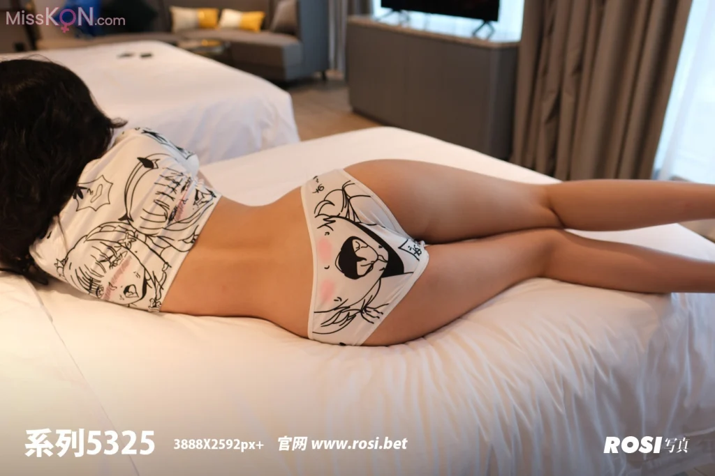 [ROSI写真] 2026.07.04 No.5325 (53 photos) – Page 2