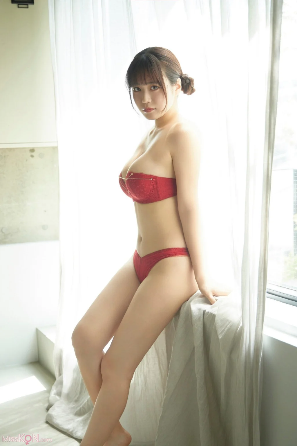 [JP] Shinonome Umi (東雲うみ): 【旬撮ガール】 2025.10 (130 photos)