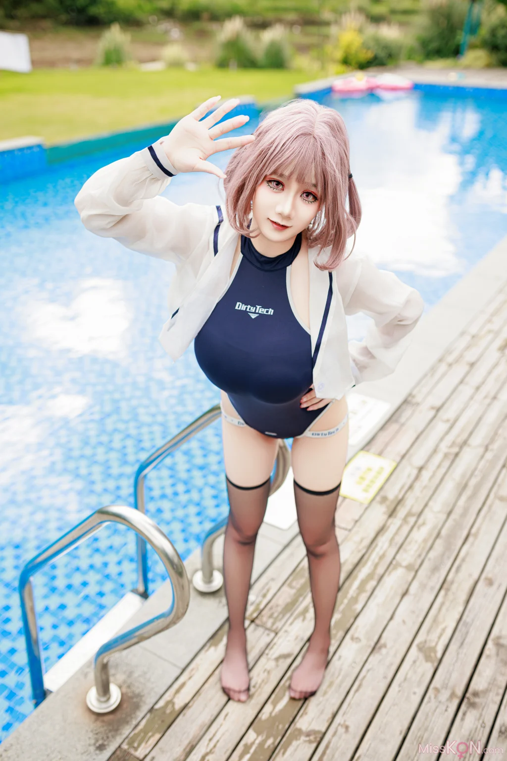Coser@阿雪雪: 盛夏水泳 (25 photos)