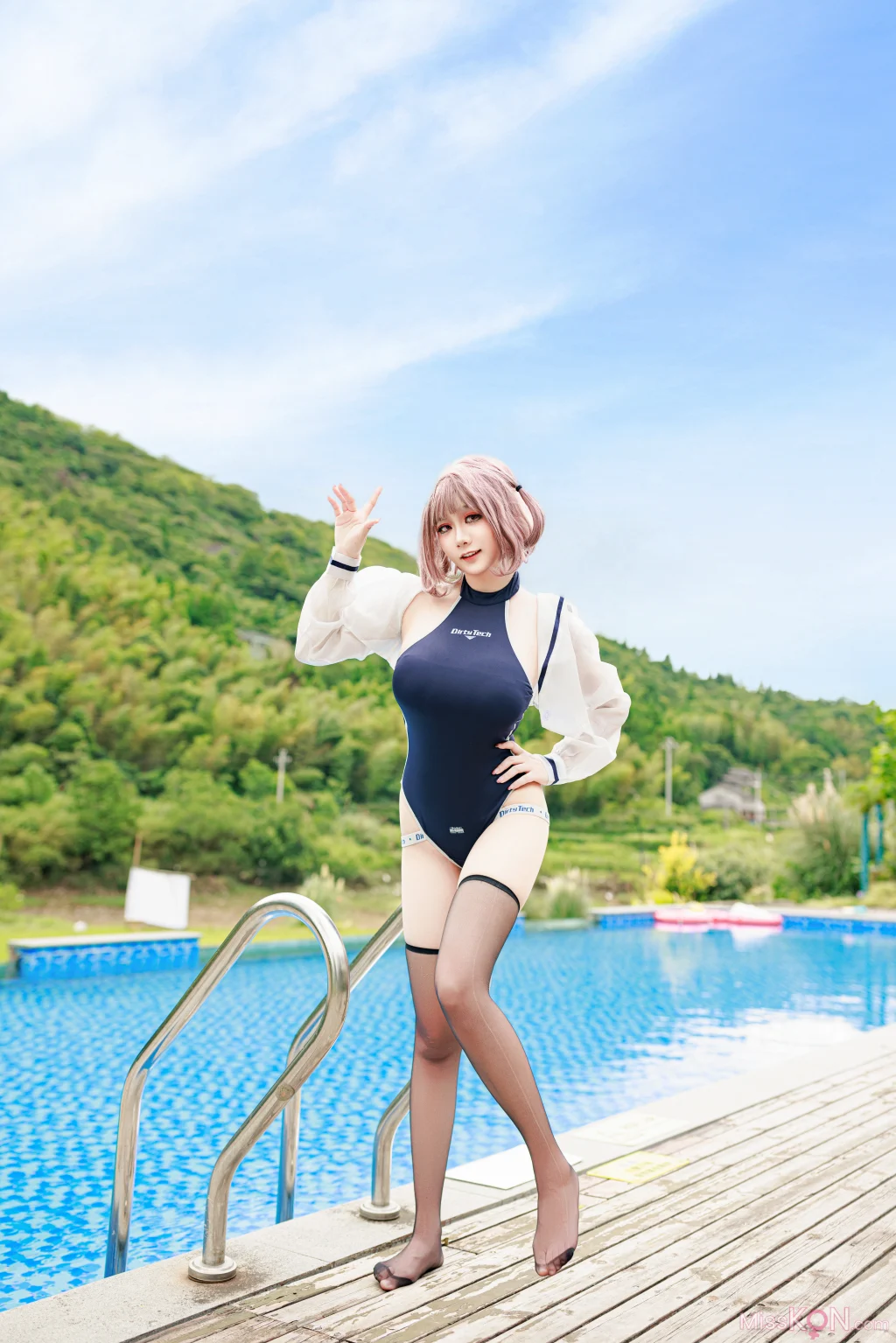 Coser@阿雪雪: 盛夏水泳 (25 photos)