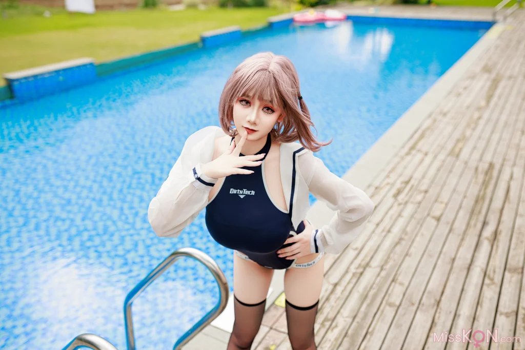 Coser@阿雪雪: 盛夏水泳 (25 photos)