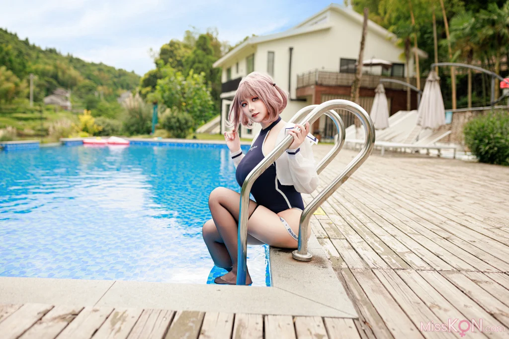 Coser@阿雪雪: 盛夏水泳 (25 photos)