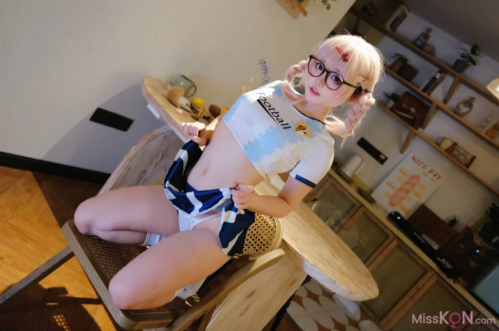 Coser@神沢永莉: 一起为你加油世界杯 (126 photos + 6 videos) – Page 2