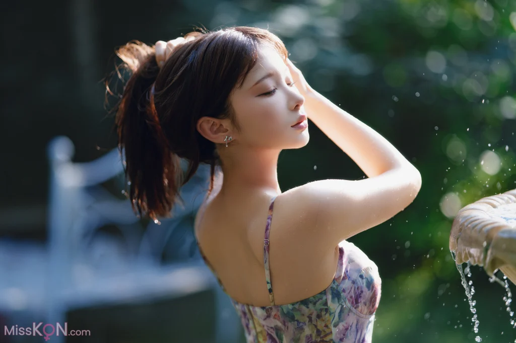 Coser@蠢沫沫: 水池碎花裙 (27 photos) – Page 2