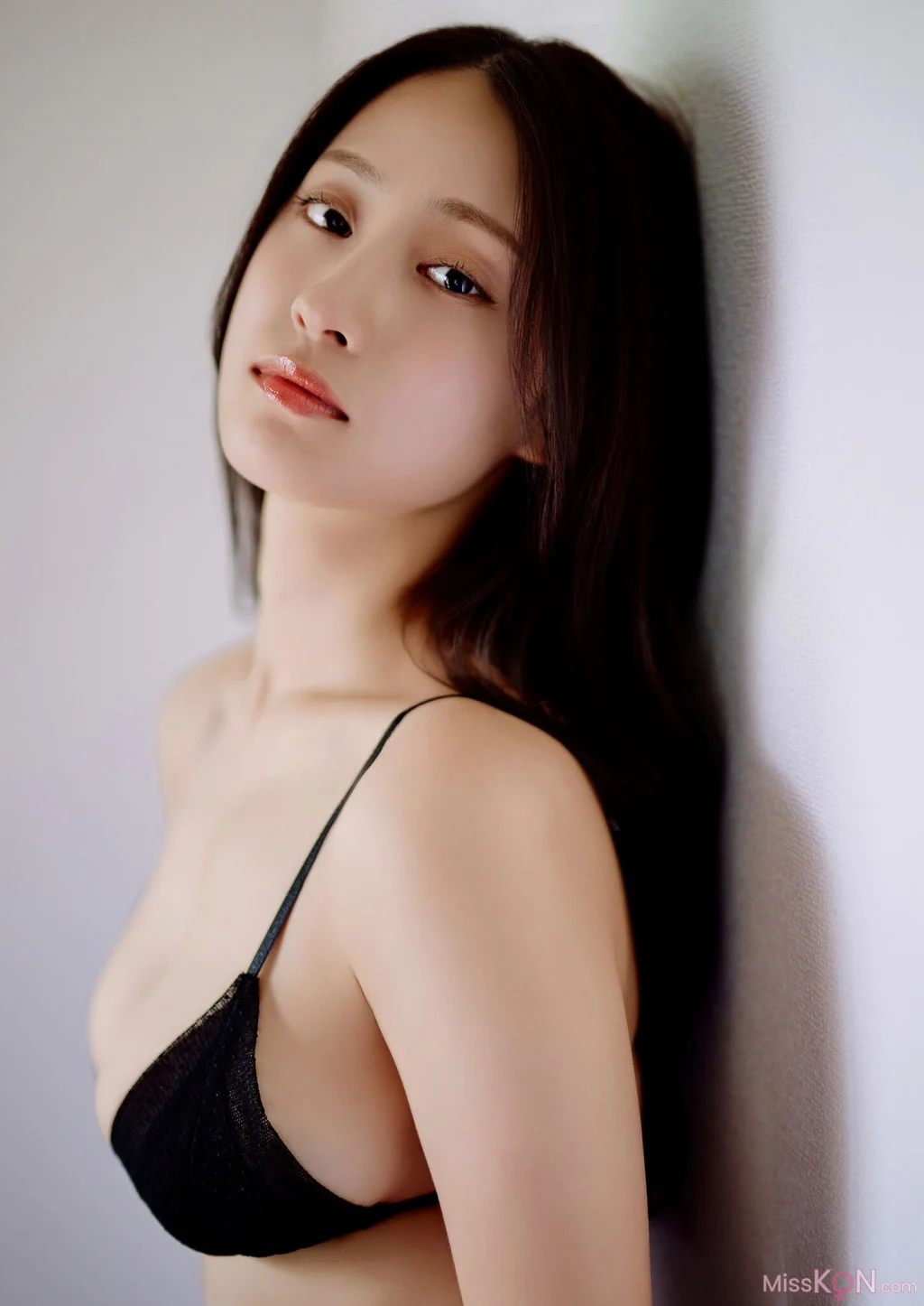[JP] Sumida Ayano (澄田綾乃): 【デジタル限定】 写真集 『 アイスキャンディーが溶けるまで 』 (82 photos)