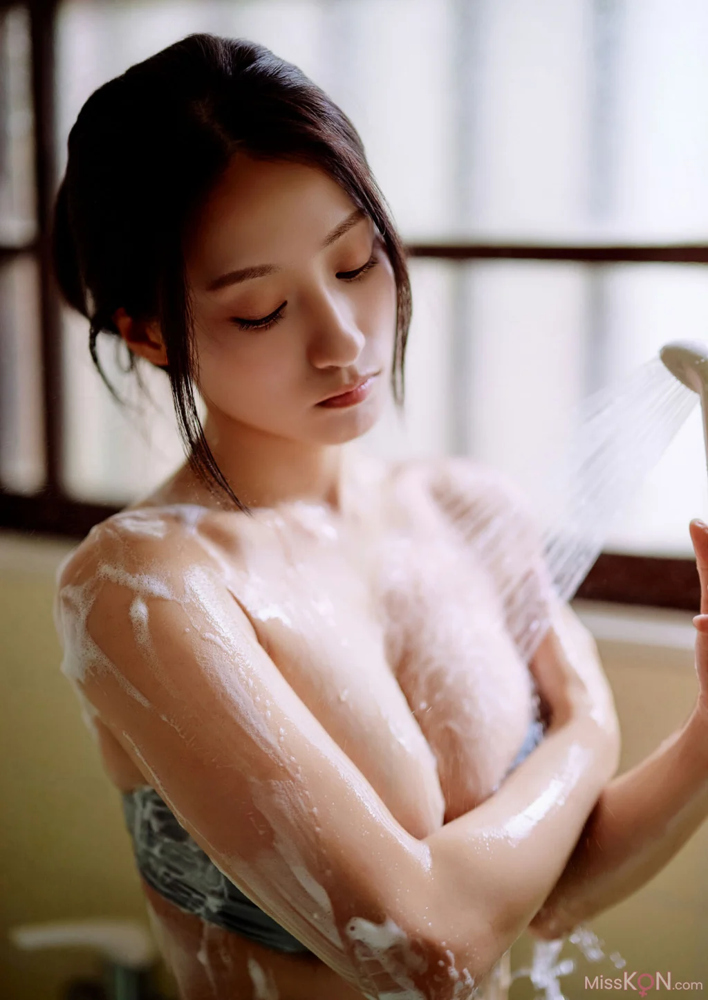 [JP] Sumida Ayano (澄田綾乃): 【デジタル限定】 写真集 『 アイスキャンディーが溶けるまで 』 (82 photos) – Page 2