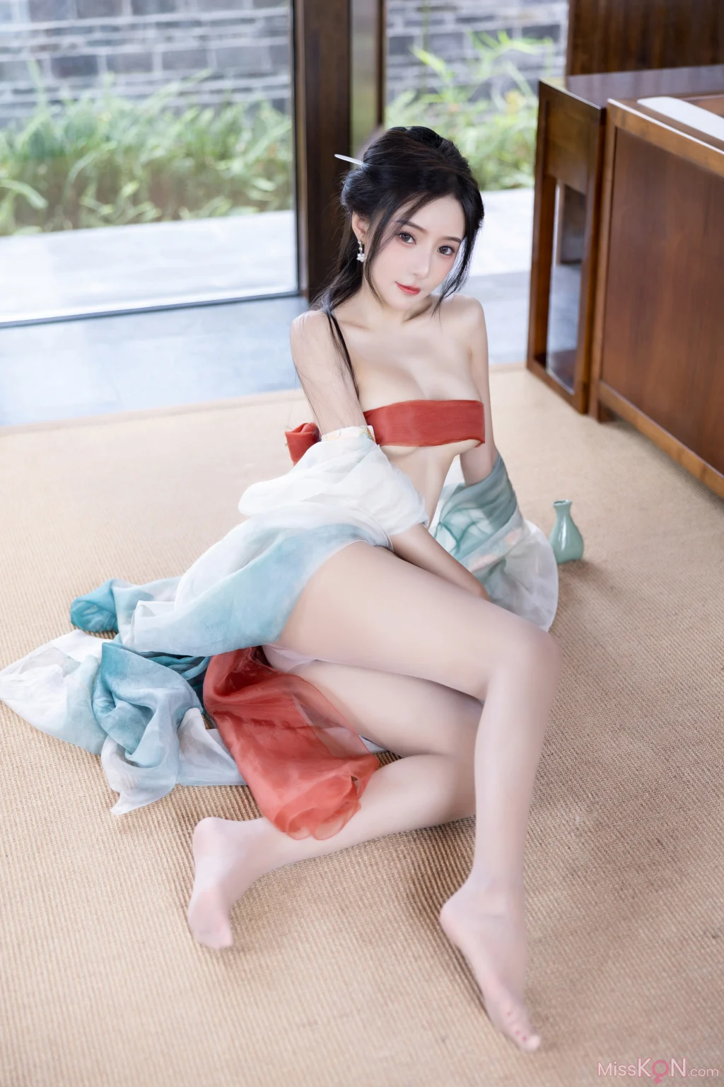 [内购无水印] 王馨瑶Yanni: 绿色古装 瀑布 (112 photos) – Page 3