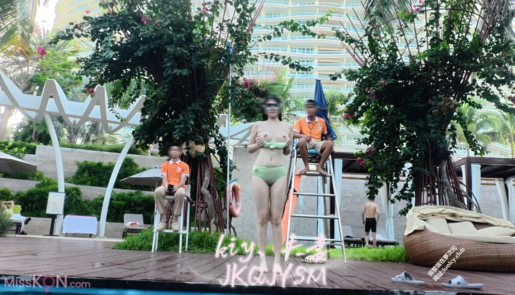 [OtherXXX] kiy夫妻: 淫妻户外露出调教福利订阅 (55 photos + 31 videos)