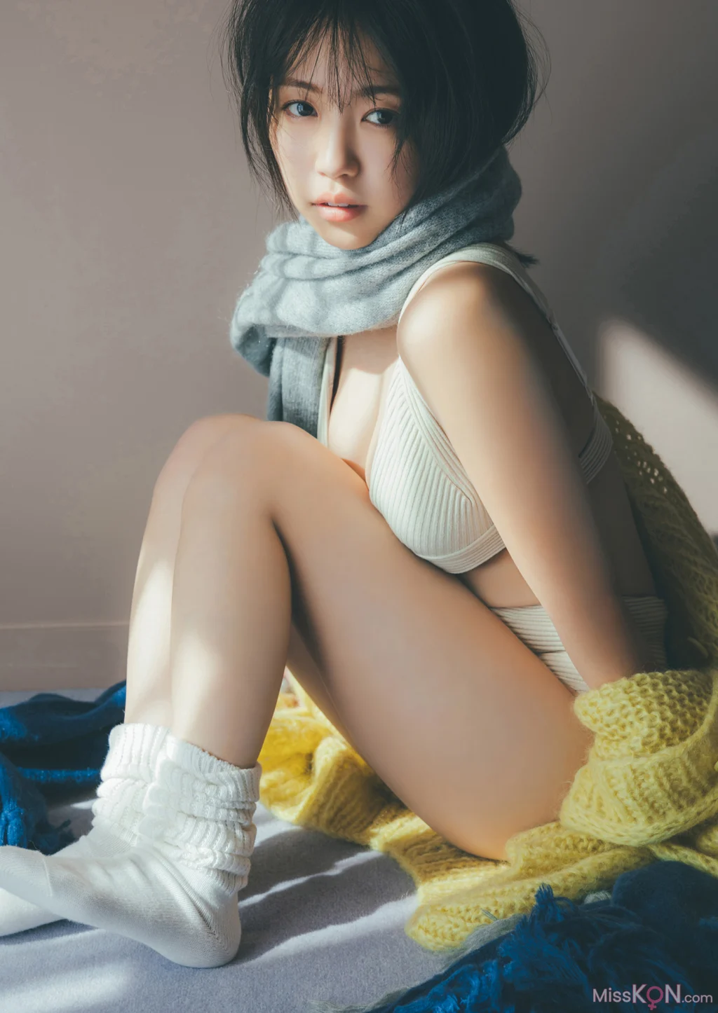 [JP] Yuno Ohara (大原優乃): スピサン グラビアフォトブック ふゆのゆうの (41 photos)