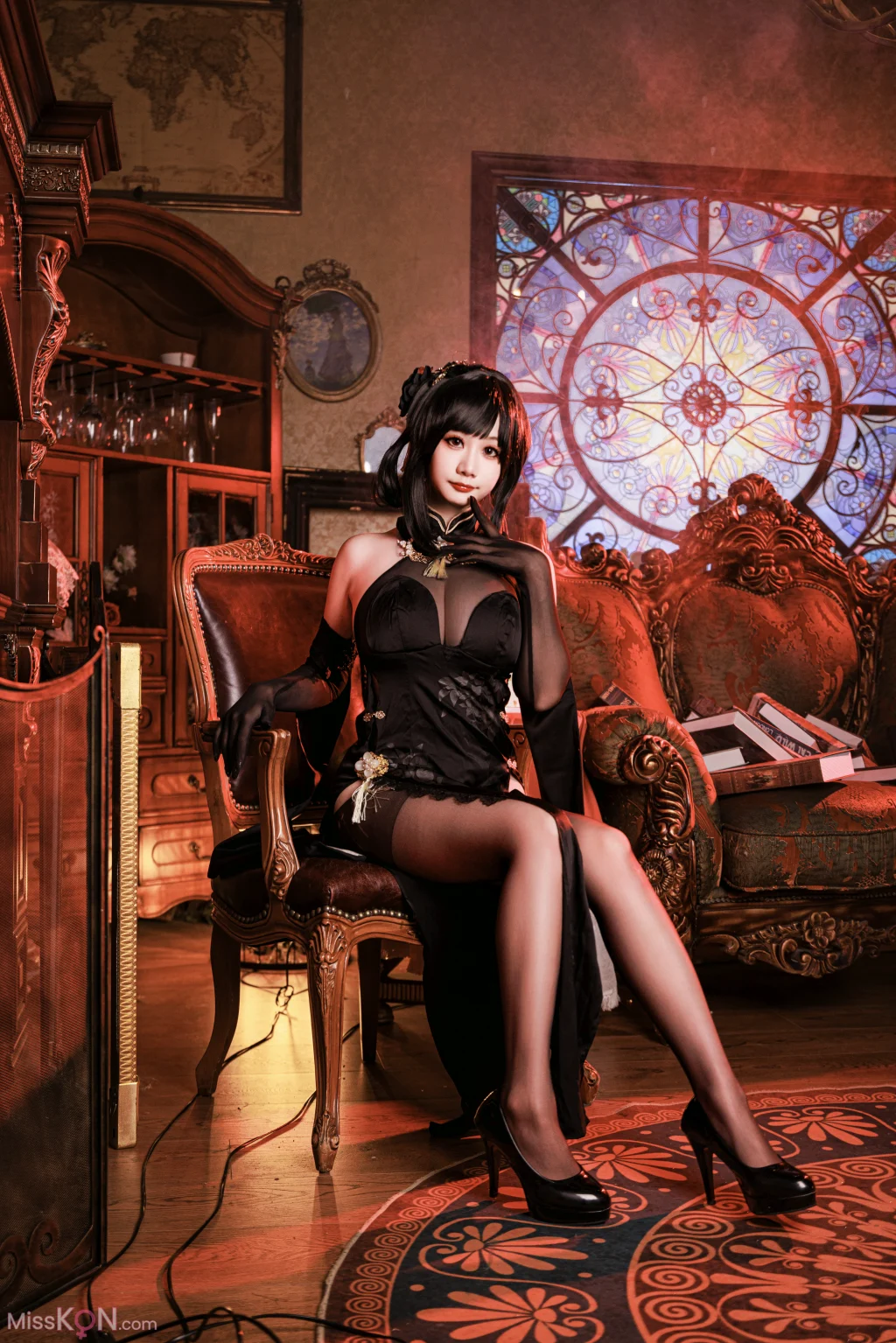 Coser@阿雪雪: 镇海旗袍 (87 photos)