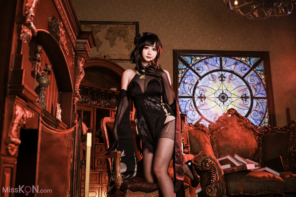 Coser@阿雪雪: 镇海旗袍 (87 photos)