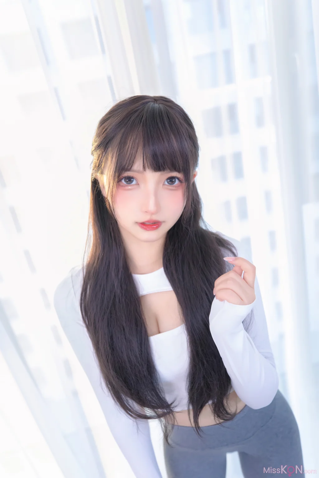 Coser@神楽坂真冬: 瑜伽少女 (75 photos)
