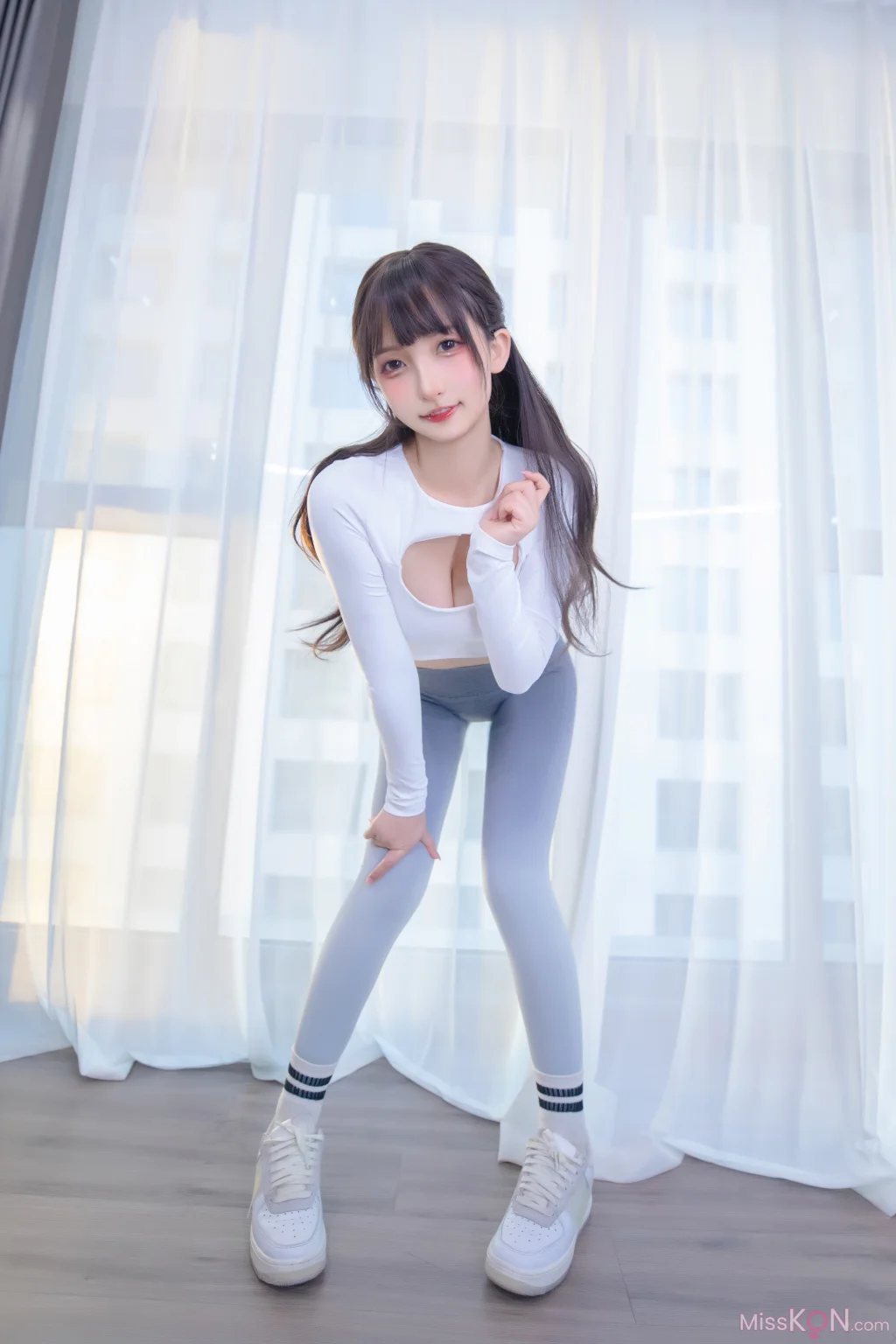 Coser@神楽坂真冬: 瑜伽少女 (75 photos)