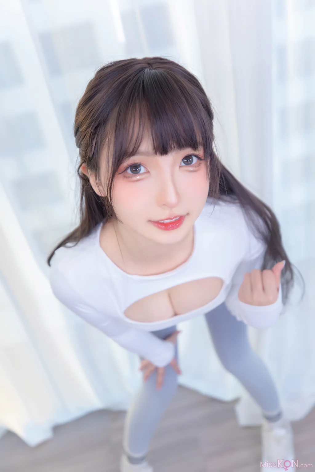 Coser@神楽坂真冬: 瑜伽少女 (75 photos)