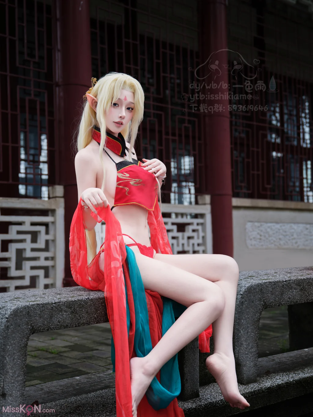 Coser@一色雨: 碧蓝航线 布雷斯特 (50 photos)