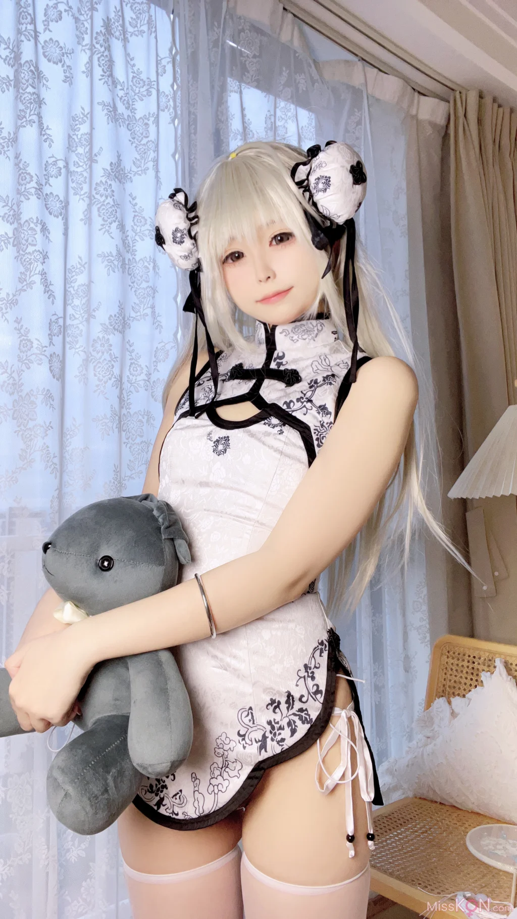 Coser@Quan冉有点饿: 缘之空 穹妹旗袍自拍 (27 photos)