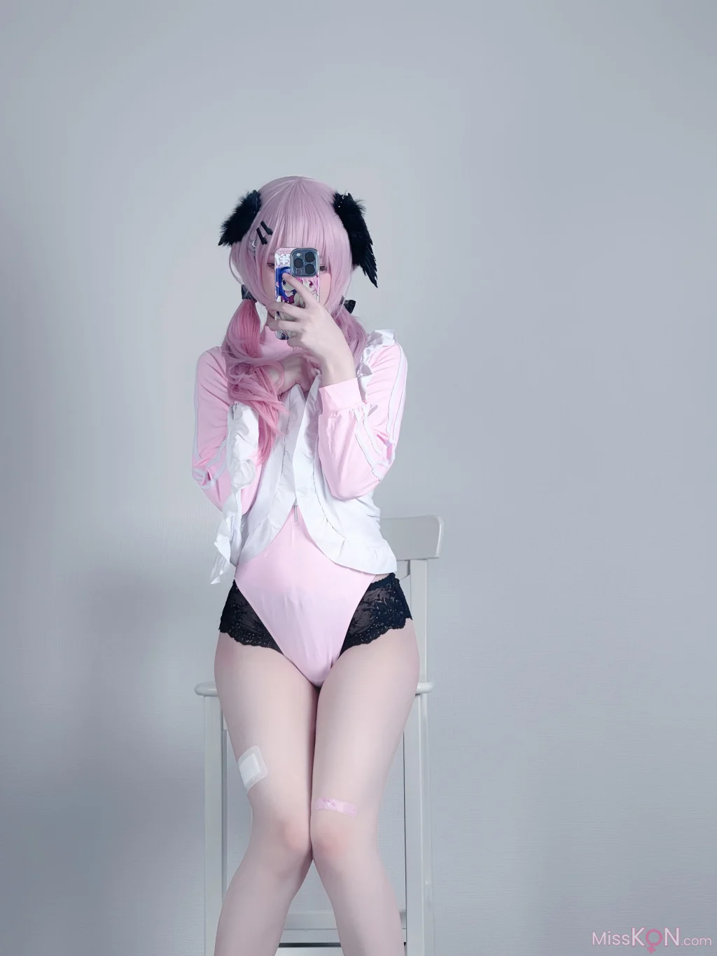 Coser@幼愛Youmeko: 蔚蓝档案 下江小春 体操服 (26 photos)