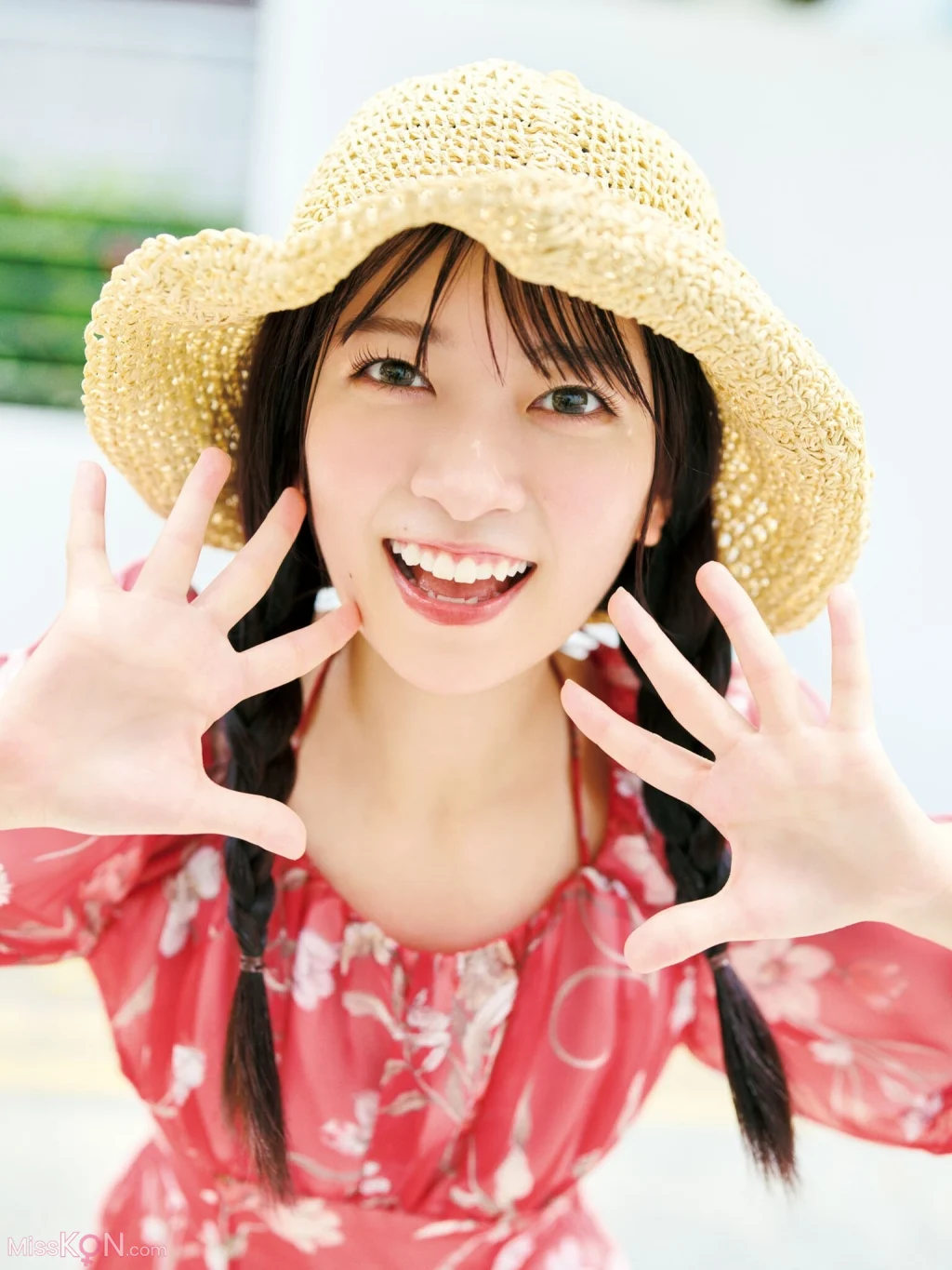 [JP] Nozomi Suzuhara (鈴原希実): 1st写真集 届け (132 photos) – Page 2