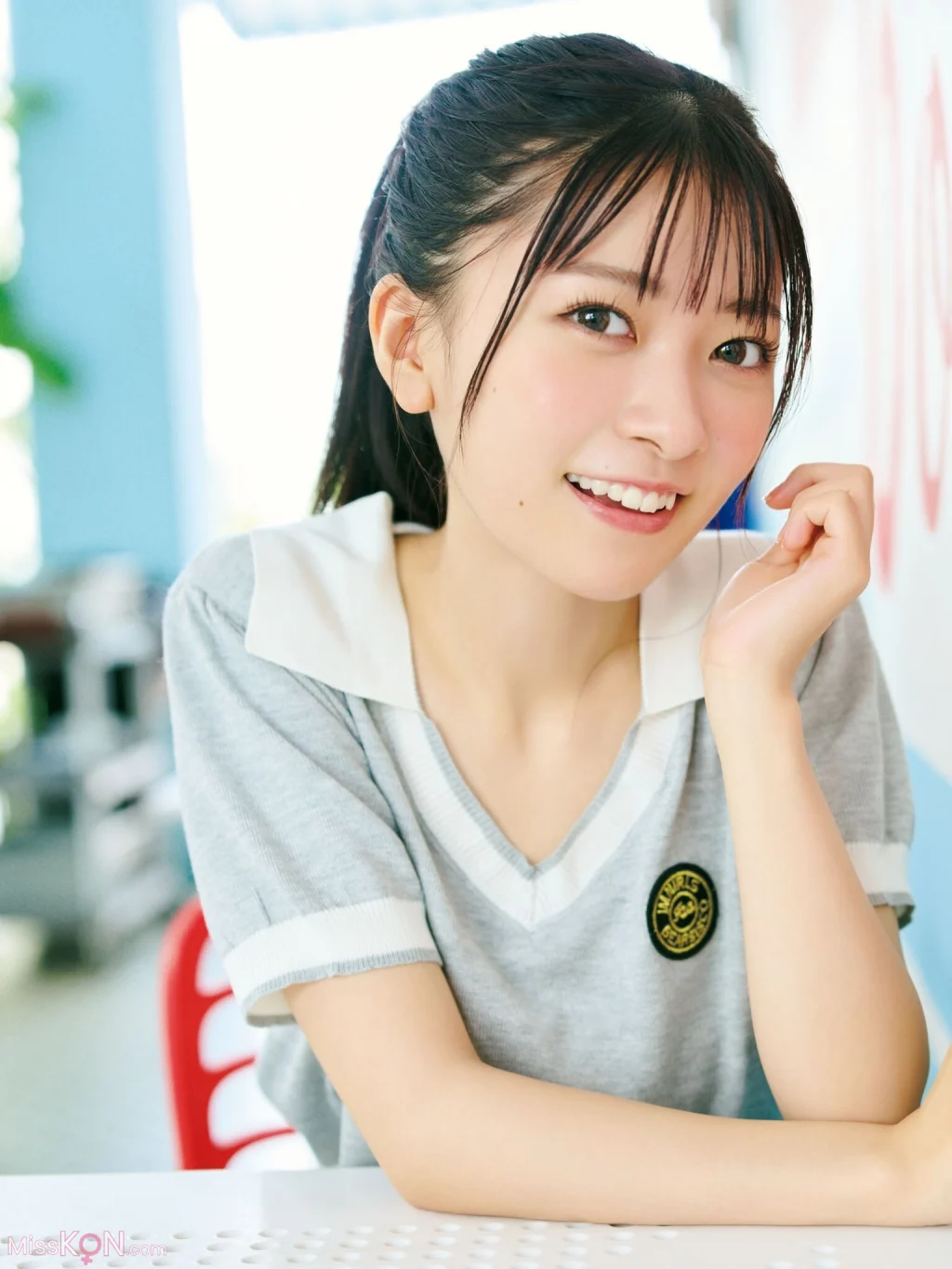 [JP] Nozomi Suzuhara (鈴原希実): 1st写真集 届け (132 photos) – Page 2