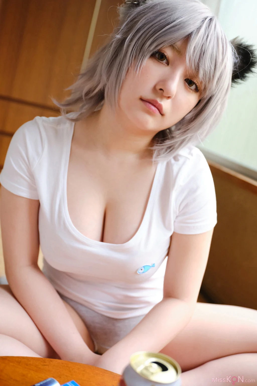 [JP] Mizuki Asakura (麻倉瑞季): 『税金で買った本』『ヤニねこ』 コラボグラビア ヤンマガアザーっす！＜ＹＭ２０２３年３５号未公開カット＞ ヤンマガデジタル写真集 (36 photos)