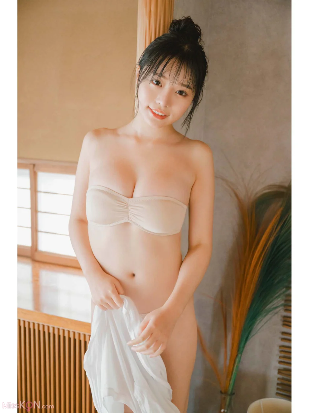 [JP] Momoha Takatsuru (高鶴桃羽): 【DMM限定版】 デジタル写真集 ももはのワルツ (61 photos) – Page 2