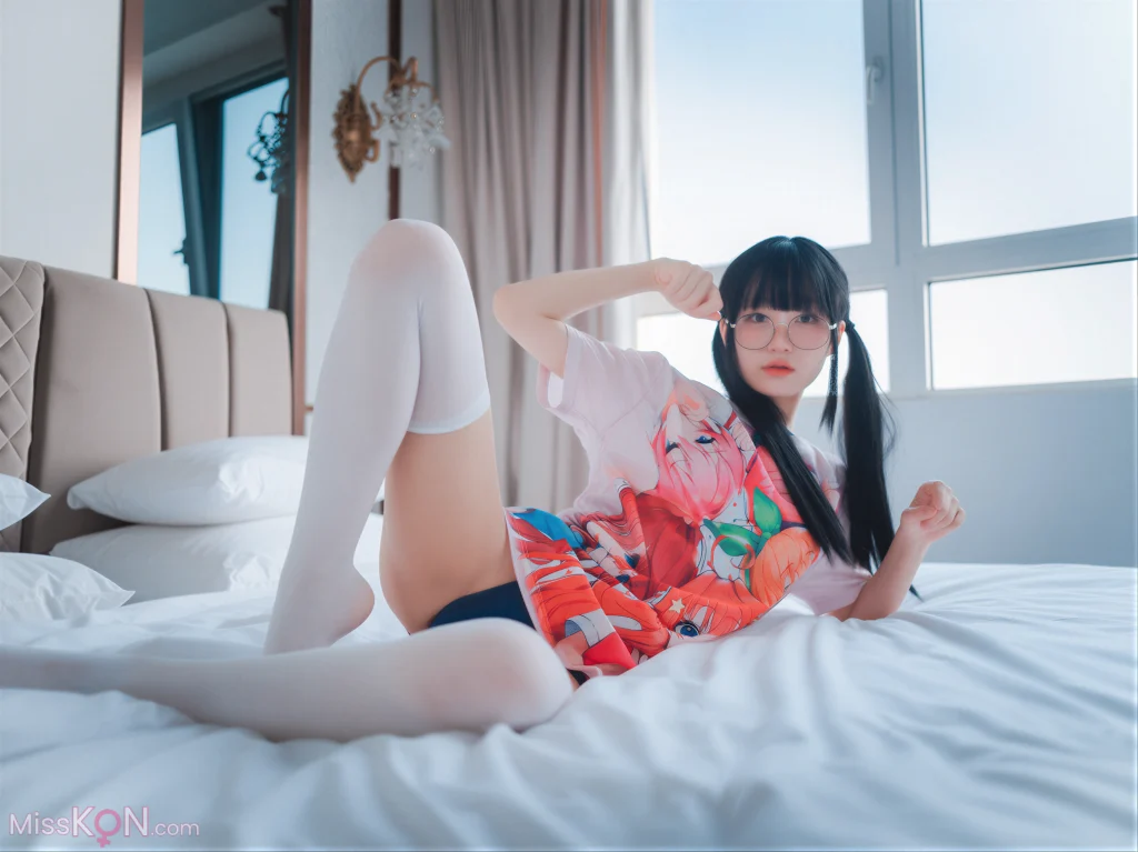 [AI Enhanced] DJAWA Photo: Jeong Jenny (정제니) – Swimming Lessons Otaku Girl (60 photos)