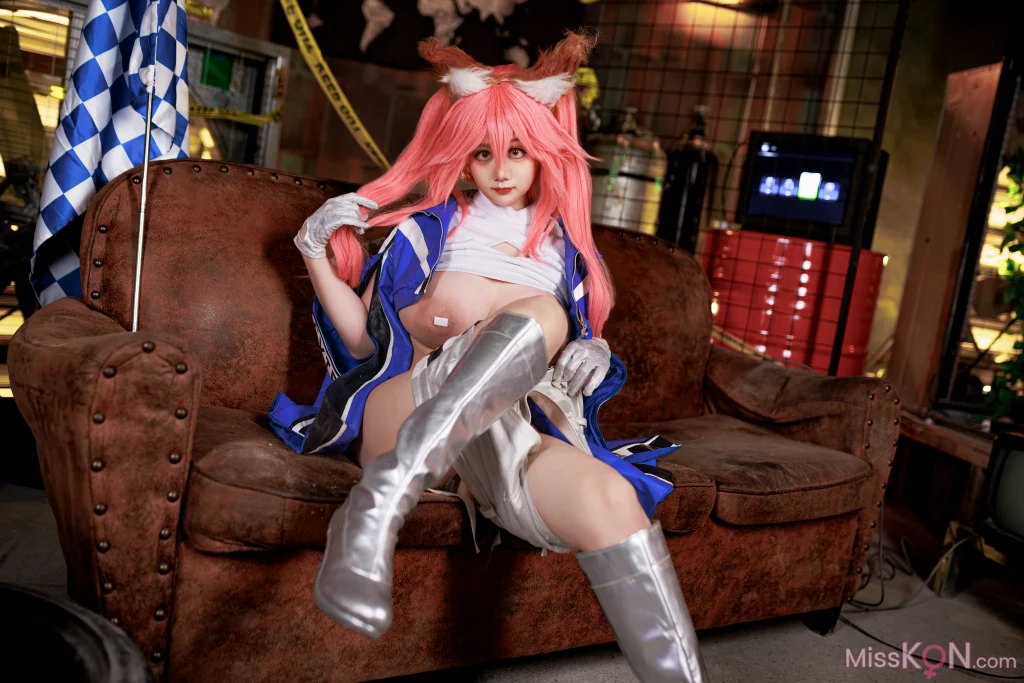 Coser@阿雪雪: FGO 玉藻前赛车服 (90 photos) – Page 2