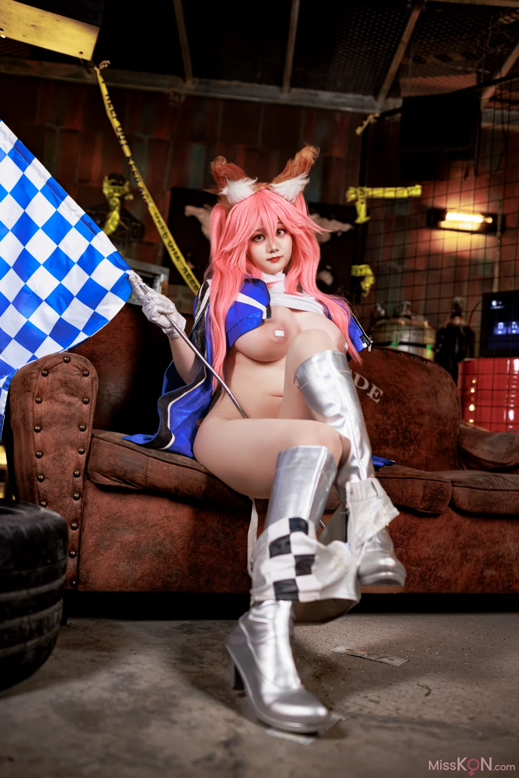 Coser@阿雪雪: FGO 玉藻前赛车服 (90 photos) – Page 2