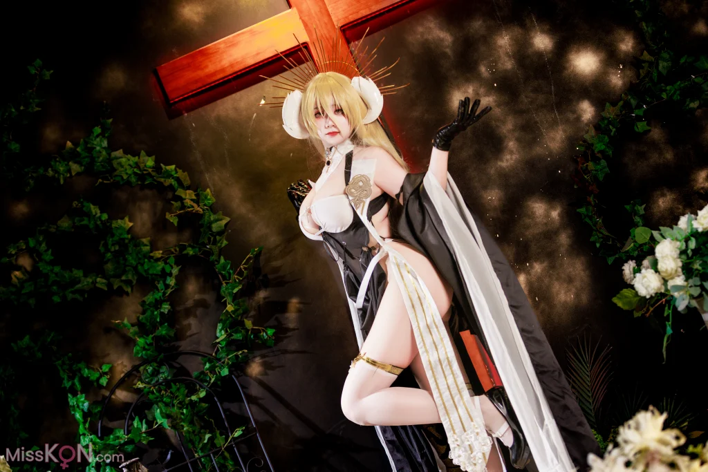 Coser@阿雪雪: 修女怨仇 (90 photos + 4 videos)