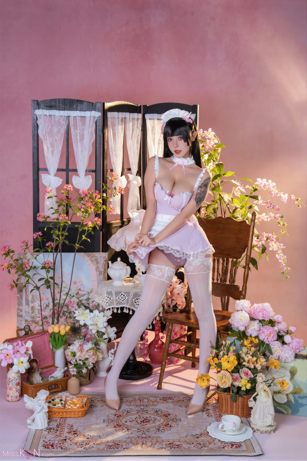 Coser@奈汐酱nice & 云溪溪 (Yunx1x1) & 奶桃: 侍花礼 (100 photos + 1 video)