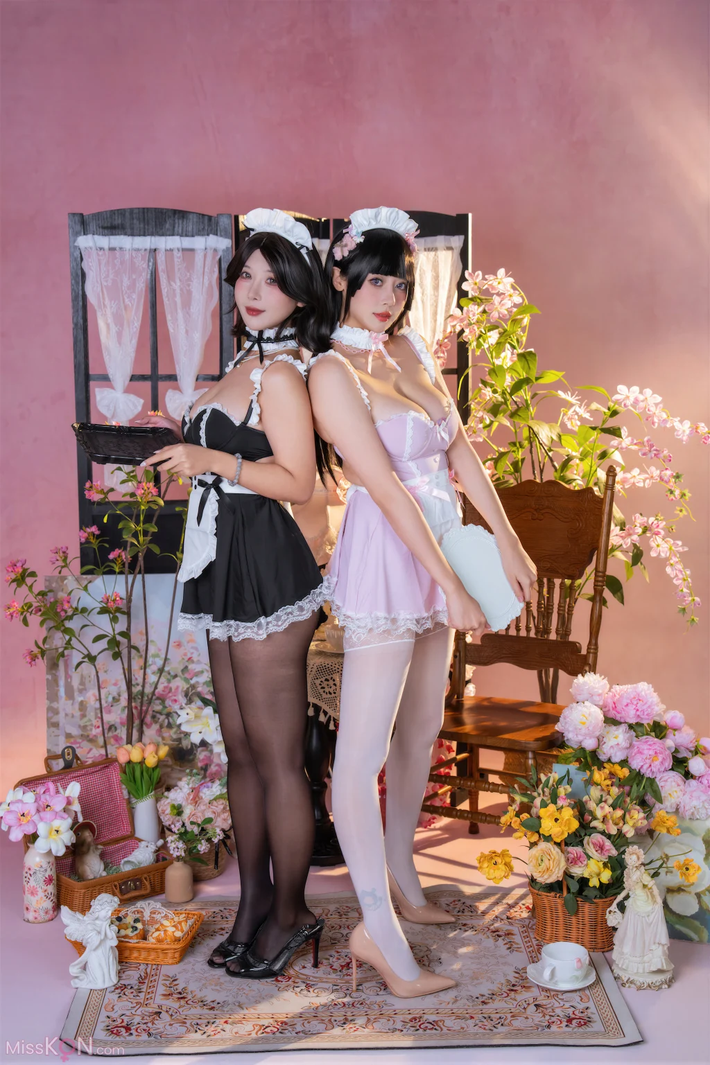 Coser@奈汐酱nice & 云溪溪 (Yunx1x1) & 奶桃: 侍花礼 (100 photos + 1 video)