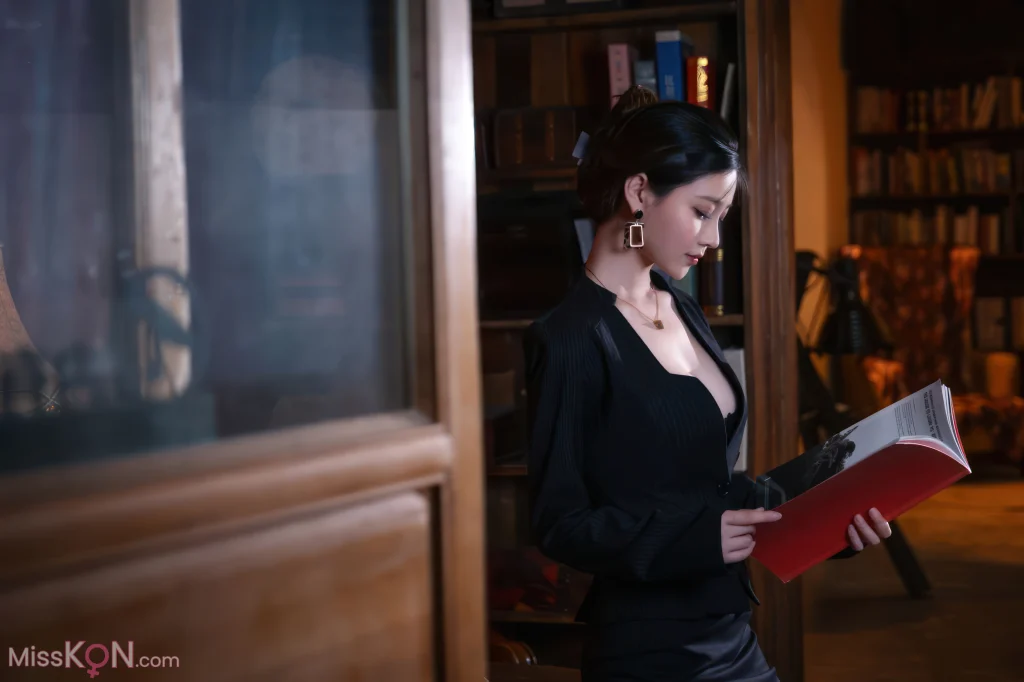 Coser@年年Nnian: 麻辣女教师 (70 photos) – Page 2