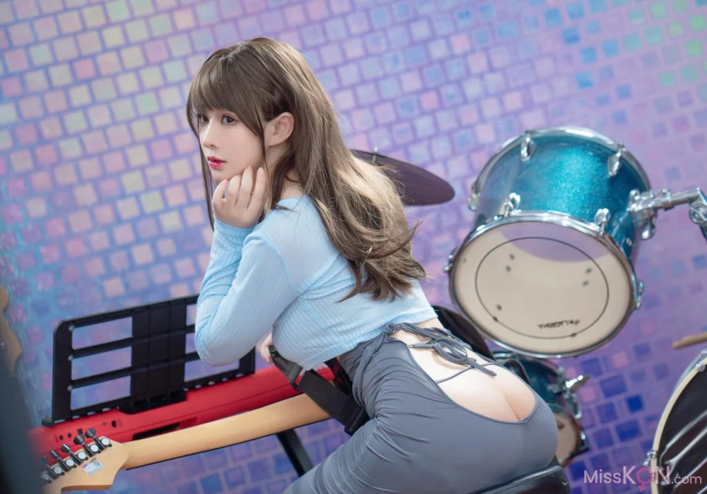 Coser@叉子宝宝: 吉他妹妹 (23 photos) – Page 2