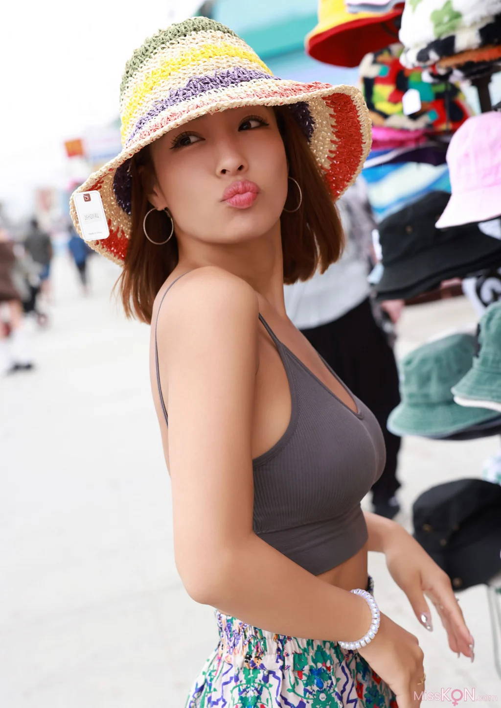 [JP] Hashimoto Rina (橋本梨菜): 【デジタル限定】写真集『Lina’s All ～ another edition ～』 (80 photos)