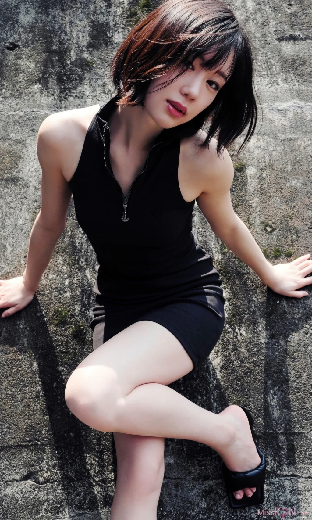 [JP] Yui Arata (新唯): 【デジタル限定】写真集「しならせて」 週プレ PHOTO BOOK (62 photos)
