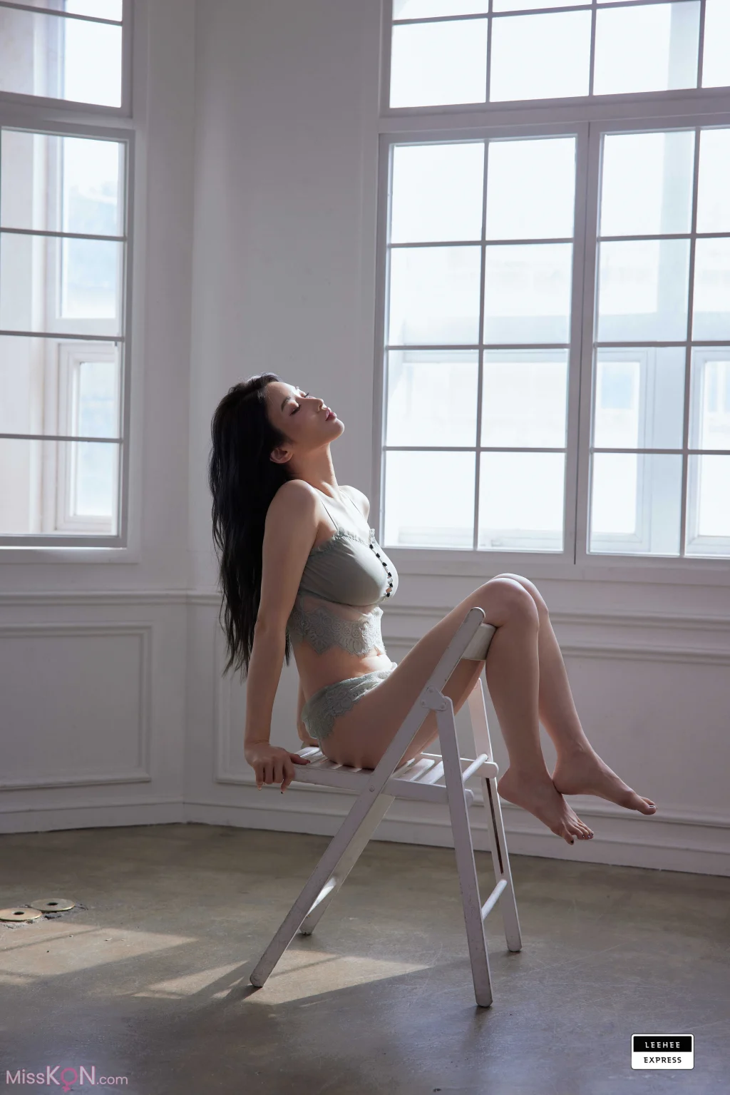 [LE] LEHF-138 Woo (50 photos)